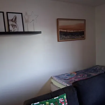 Cozy And Family Friendly Lägenhet